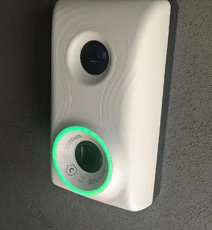 מלון Aurora קסטנאזו