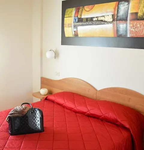 Hotel Aurora 2*